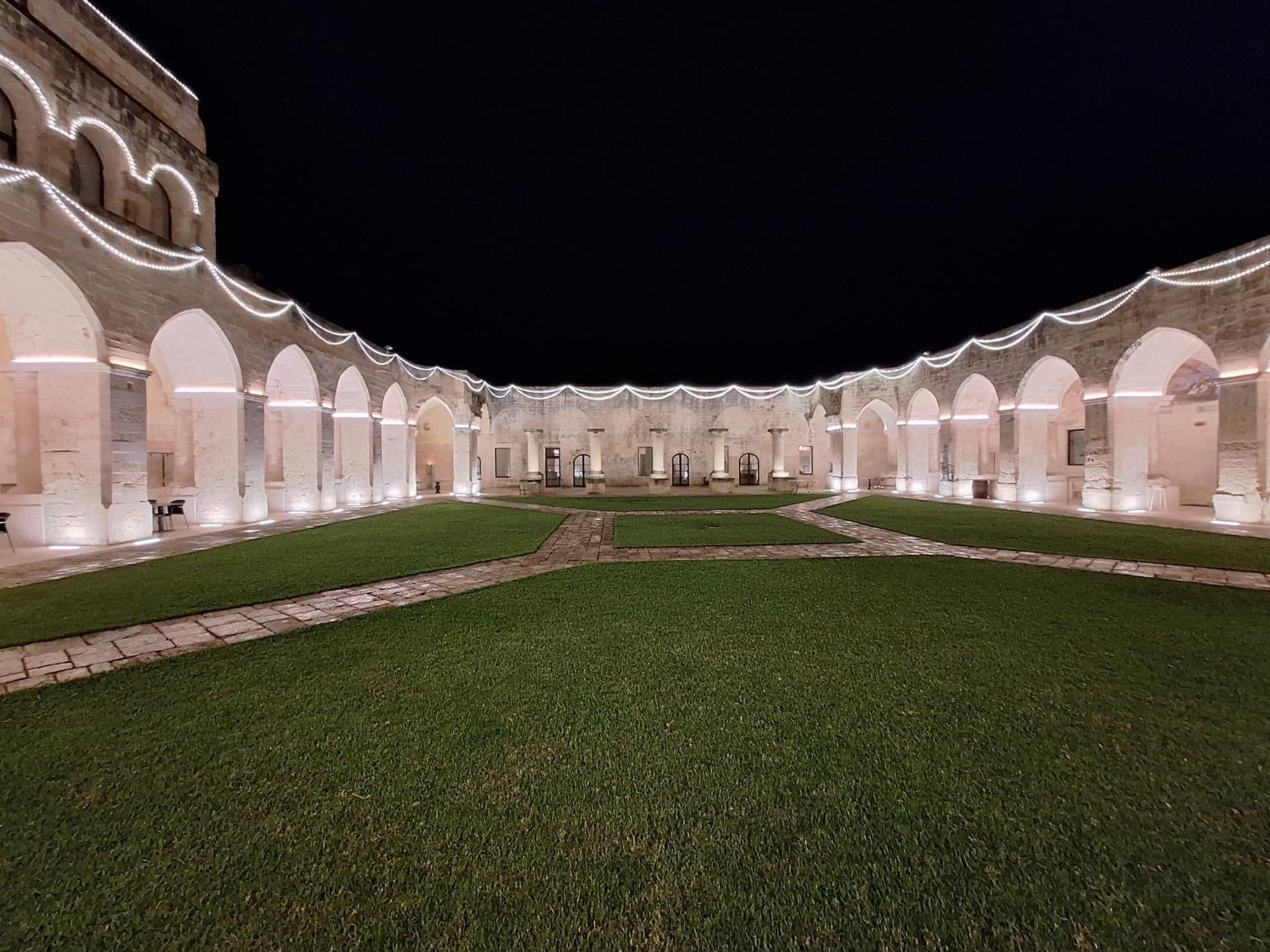 Chiostro Dei Domenicani - Dimora Storica Лечче Экстерьер фото